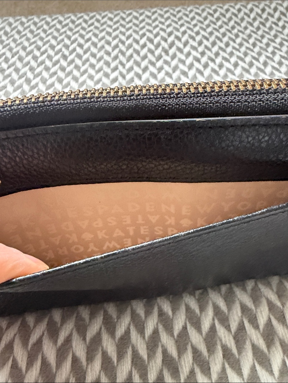 Kate spade Black Leather Zip Wallet - Picture 3 of 9